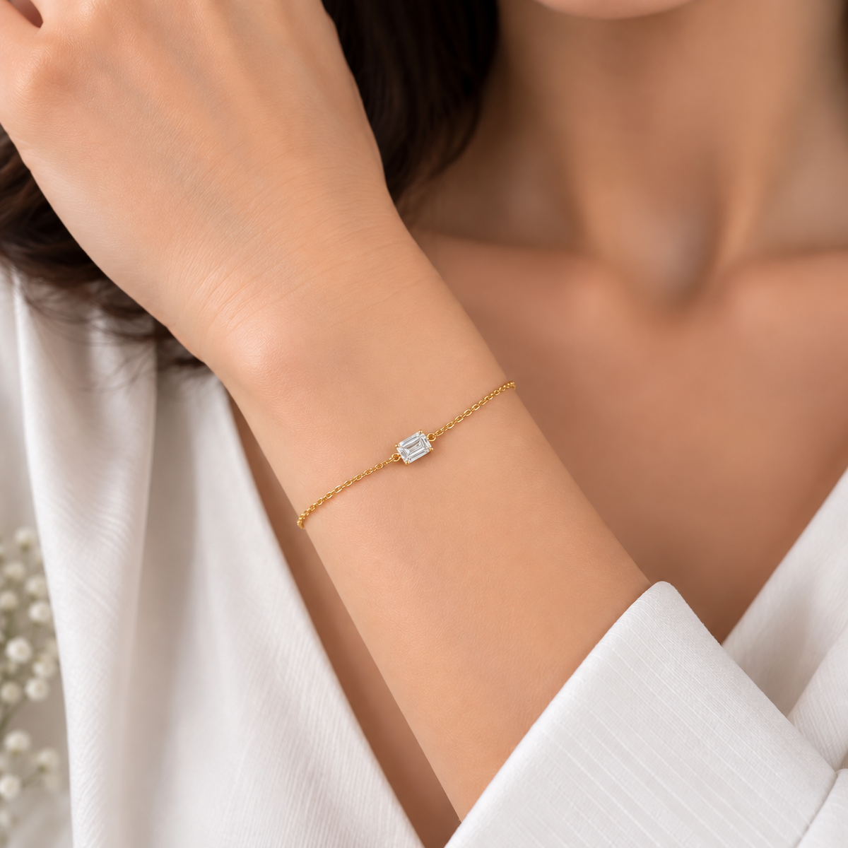 Emerald Solitaire Lab Grown Diamond Gold Bracelet