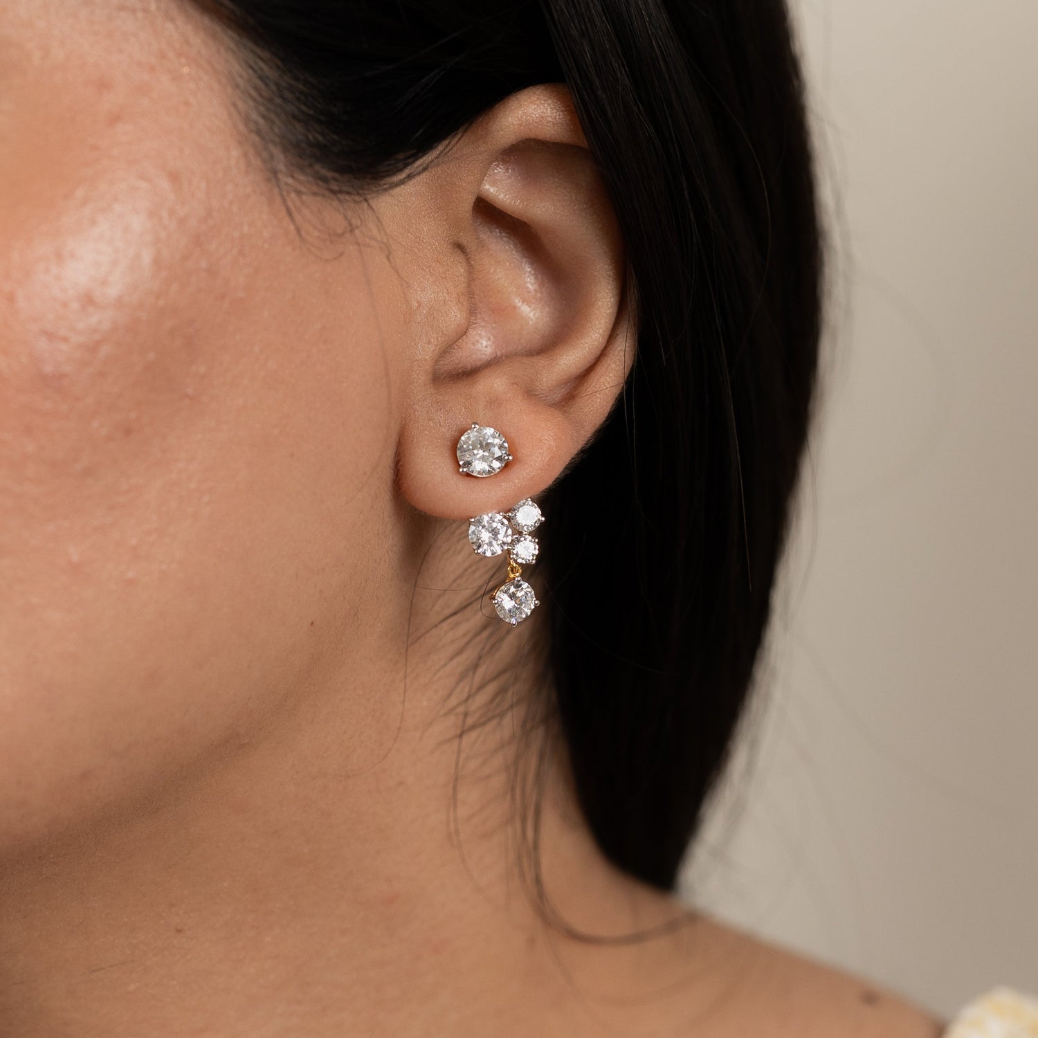 ella round diamond earrings with jacket in modern gold look