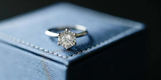 Lab-grown Diamond as the Perfect Gift