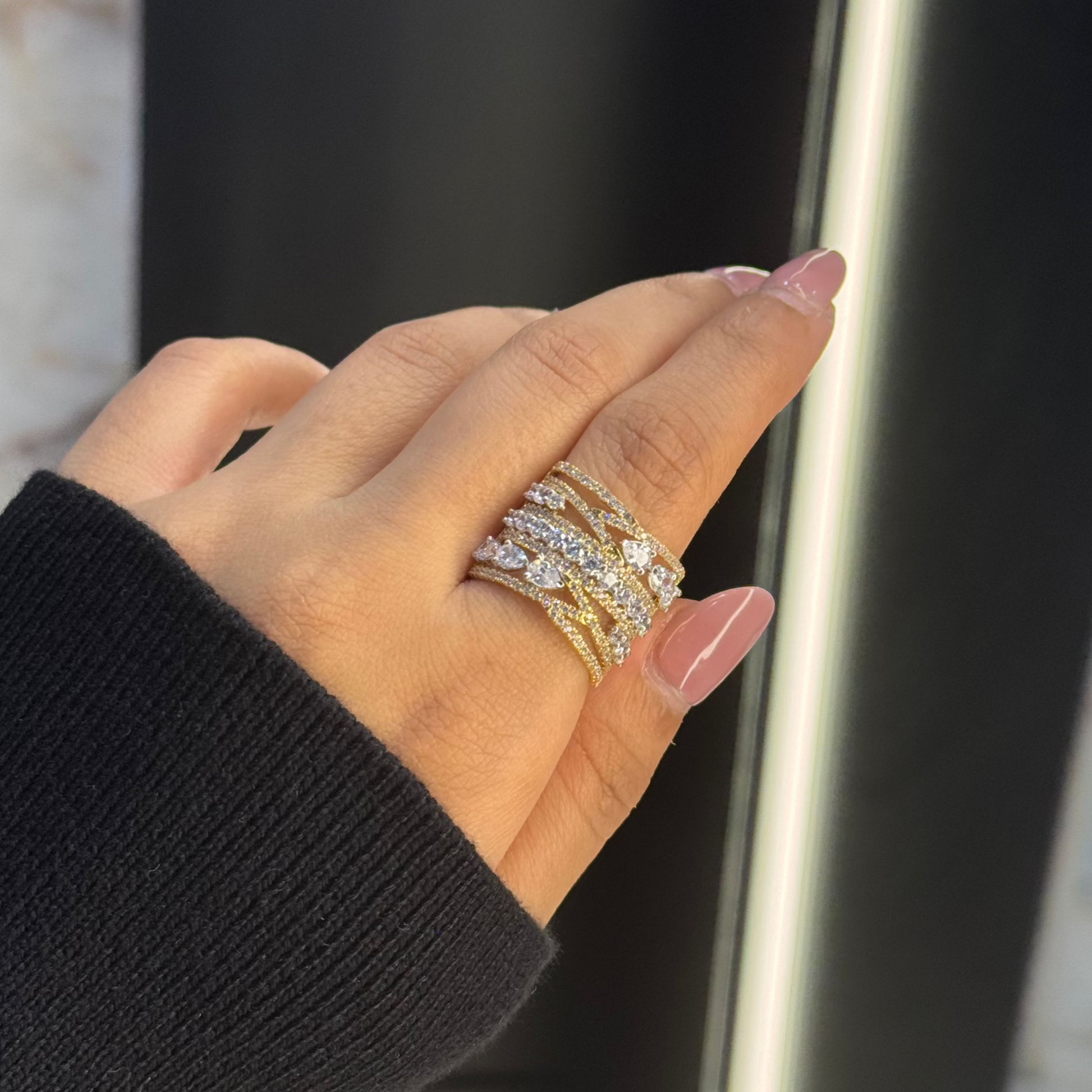 cocktail ring in gold and diamond